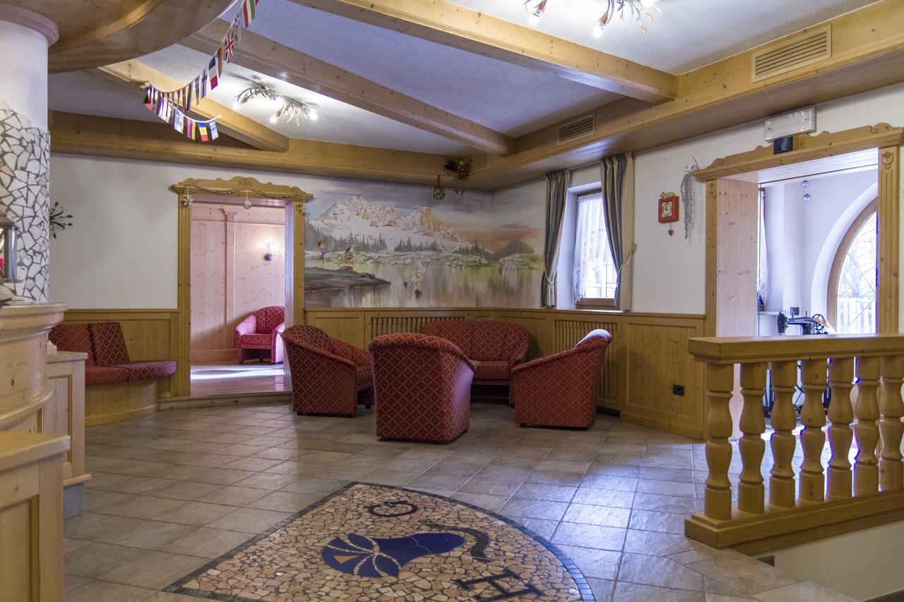 Hotel Genzianella Ziano Di Fiemme Luaran gambar