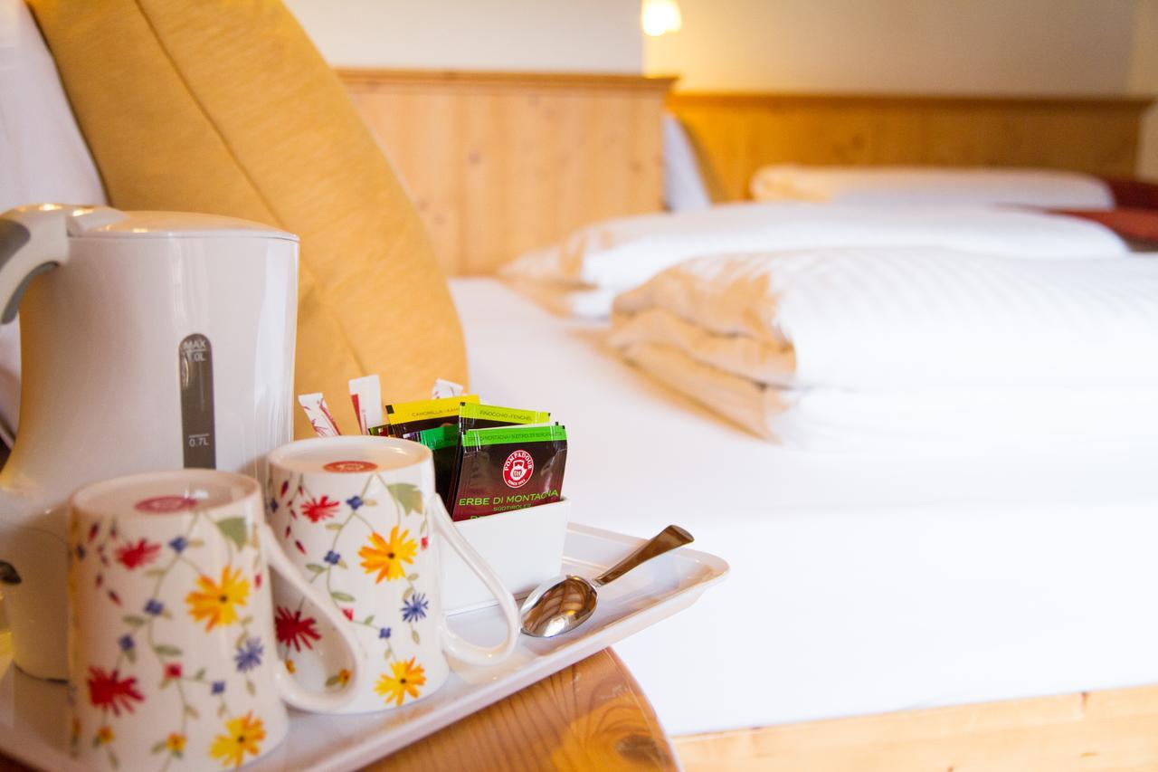 Hotel Genzianella Ziano Di Fiemme Luaran gambar