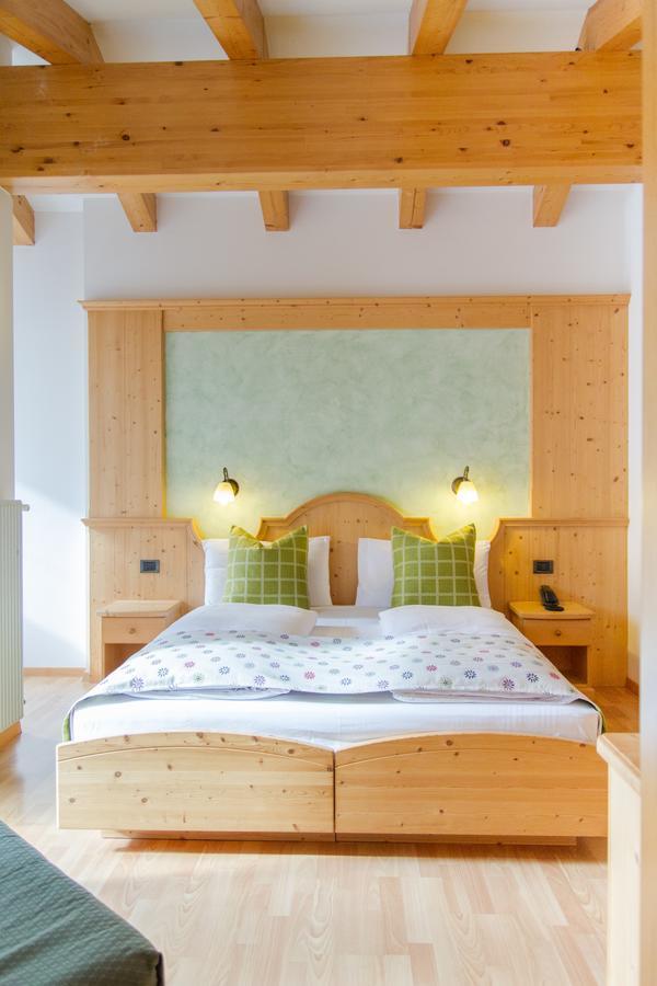 Hotel Genzianella Ziano Di Fiemme Luaran gambar